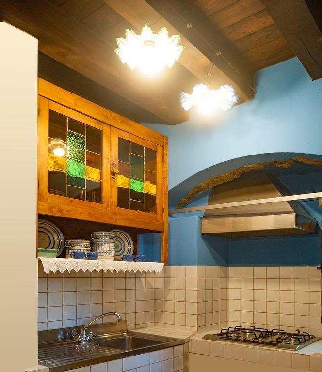 Casa Torrazzo Apartment Pisogne Bagian luar foto